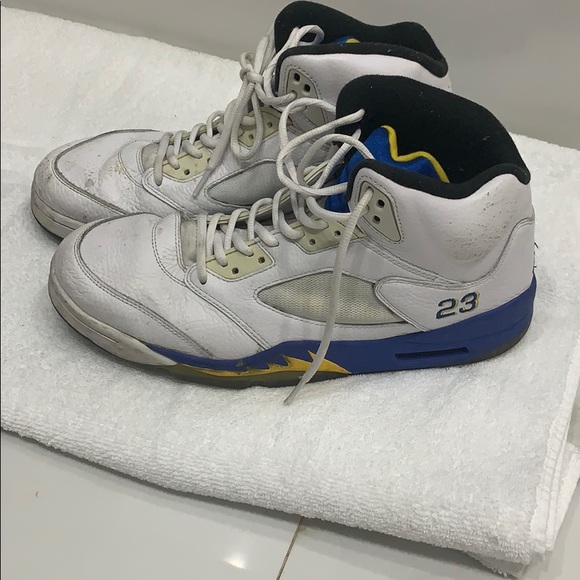 Men’s Jordan - Picture 2 of 5